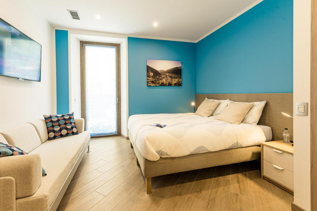 Le Rondini Hotel Тирано Екстериор снимка